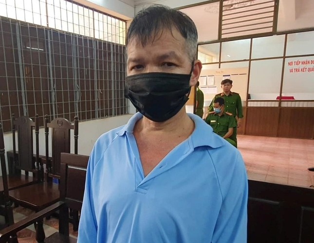 Anh đâm em trai ảnh 1 Anh dam em trai anh 1