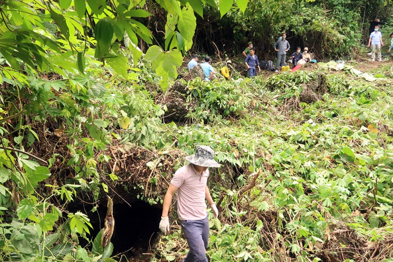 Hanh trinh truy tim tung tich bo xuong nguoi trong hang da hinh anh
