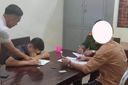 Mau thuan khi di hat karaoke, mot nguoi nhap vien cap cuu hinh anh