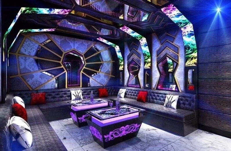 Tam giam ke hiep dam nu nhan vien quan karaoke hinh anh