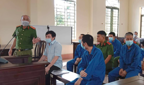 Chu quan massage Hoang Thanh anh 1