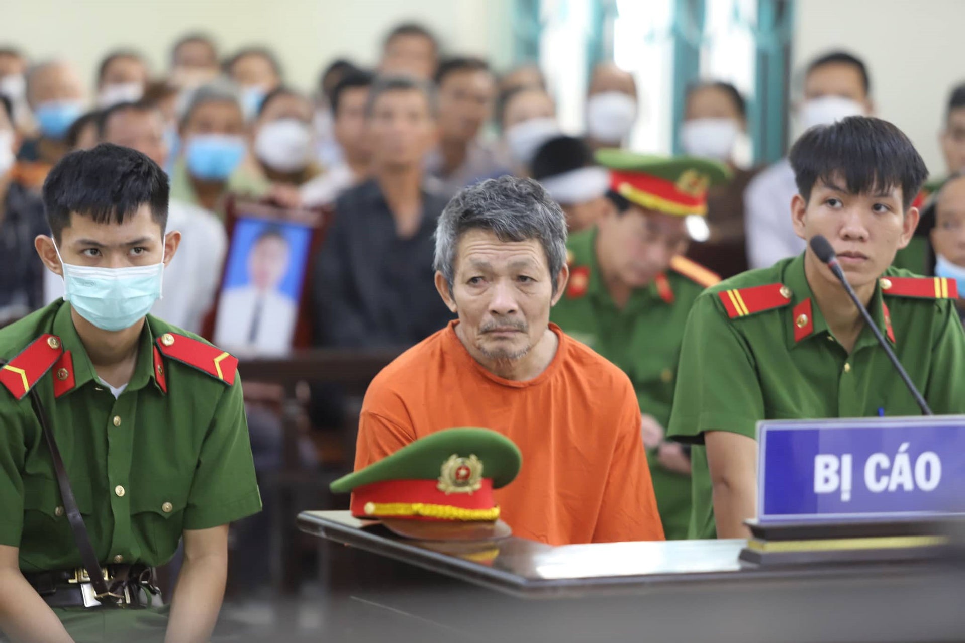 Dung day that lung danh nguoi tu vong hinh anh