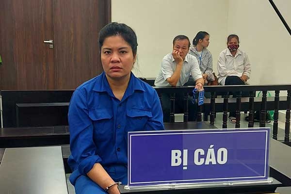 Nu quai dung man kich de lua tien nguoi dan ong hinh anh