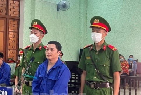 Linh an tu hinh vi buon 10 banh ma tuy hinh anh