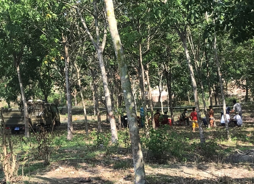 Phat hien nam thanh nien tu vong trong rung cao su hinh anh