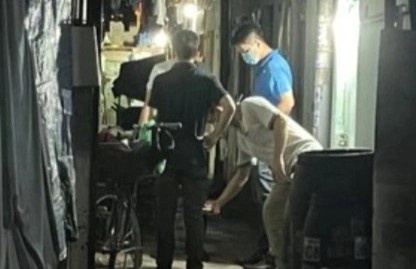 Hai nguoi lam nghe dam bop giac hoi xo xat, 1 nguoi tu vong hinh anh