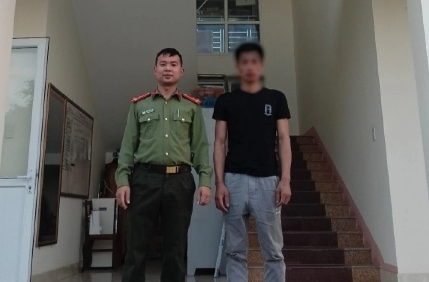 Nhan 500.000 dong de dan nguoi xuat canh trai phep hinh anh