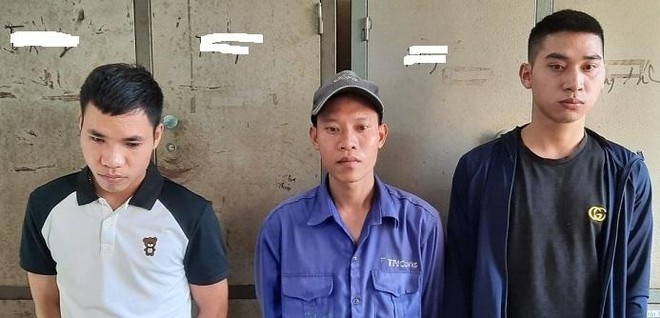 giấy tờ giả ảnh 1 giay to gia anh 1