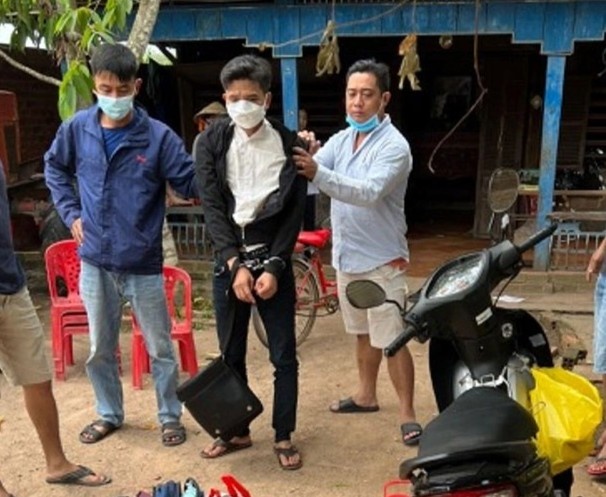 Hanh trinh truy bat nhom trom ket sat gan 1,4 ty dong hinh anh