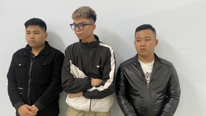 Loi khai cua 5 doi tuong trom dien thoai tai Dien may Xanh hinh anh