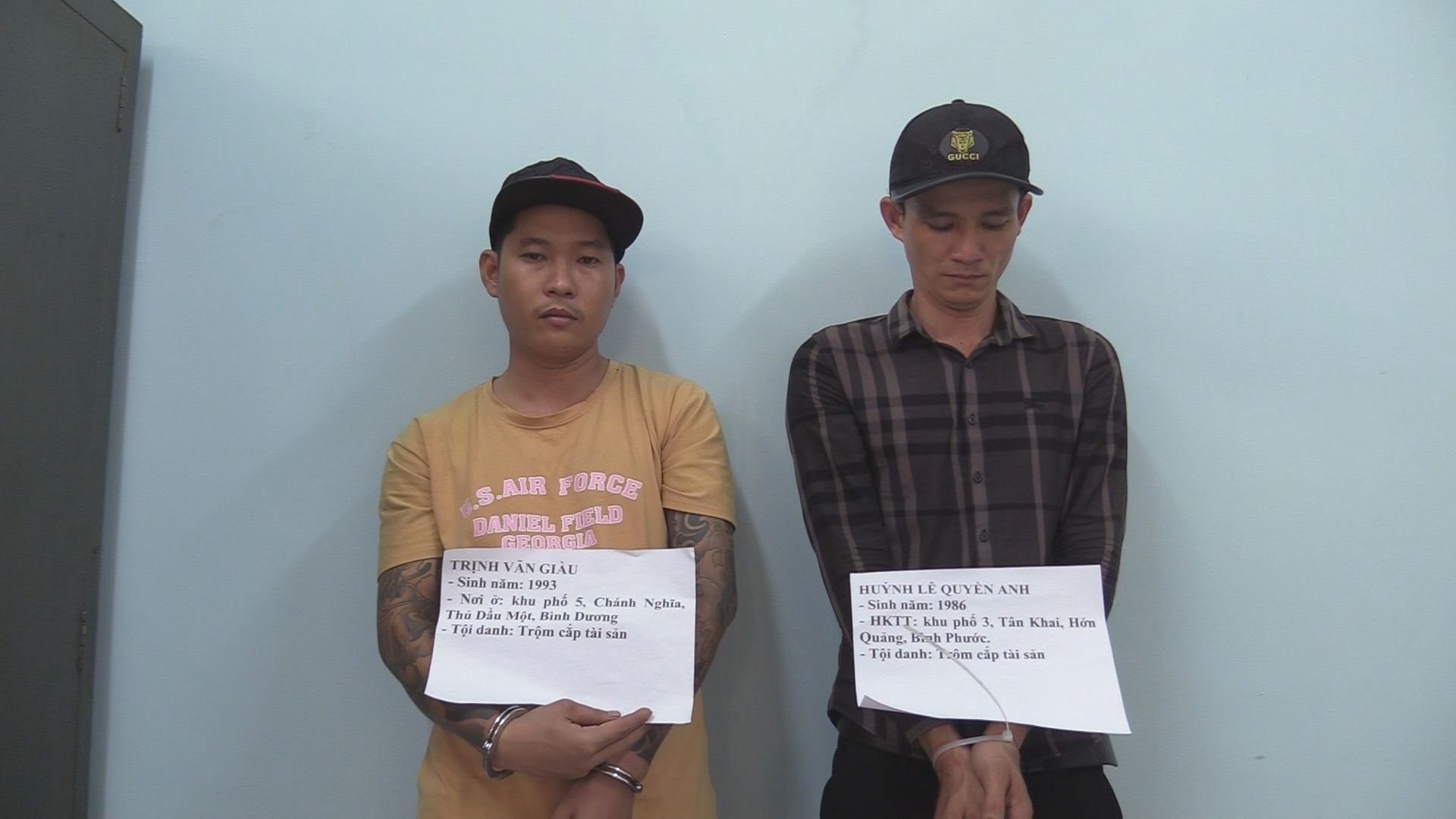 làm giả giấy tờ ảnh 1 lam gia giay to anh 1
