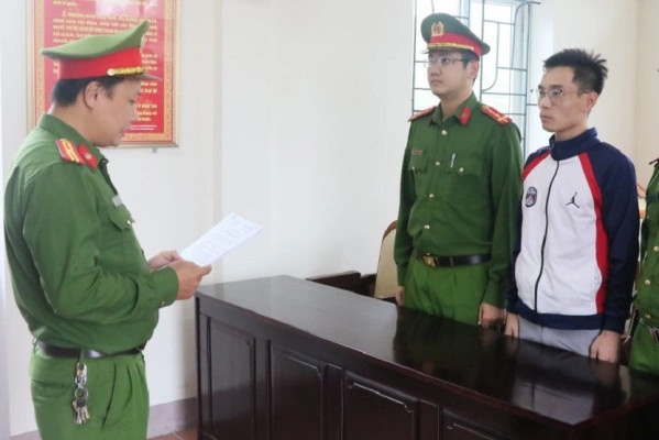 Bi lua gan mot ty dong sau loi hua go lai tien ao da mat hinh anh