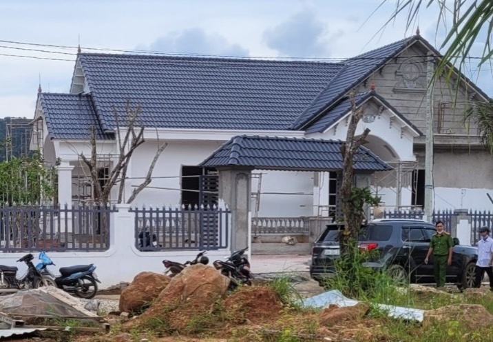 Hiện trường nổ súng ảnh 3 Hien truong no sung anh 3
