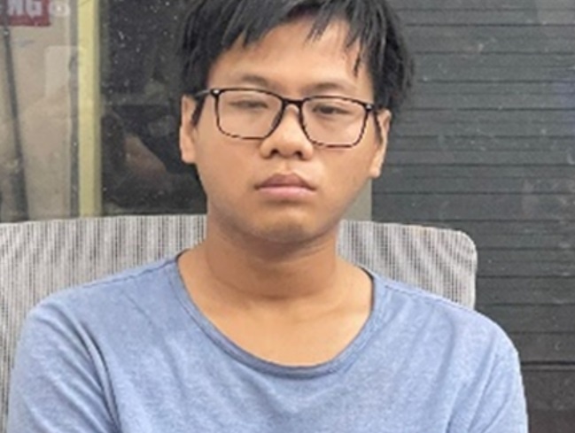 Nhan vien trom 12 chiec may tinh cua cong ty mang di cam co hinh anh