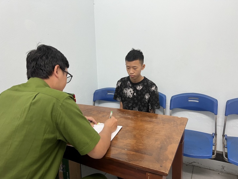 gay roi trat tu anh 1