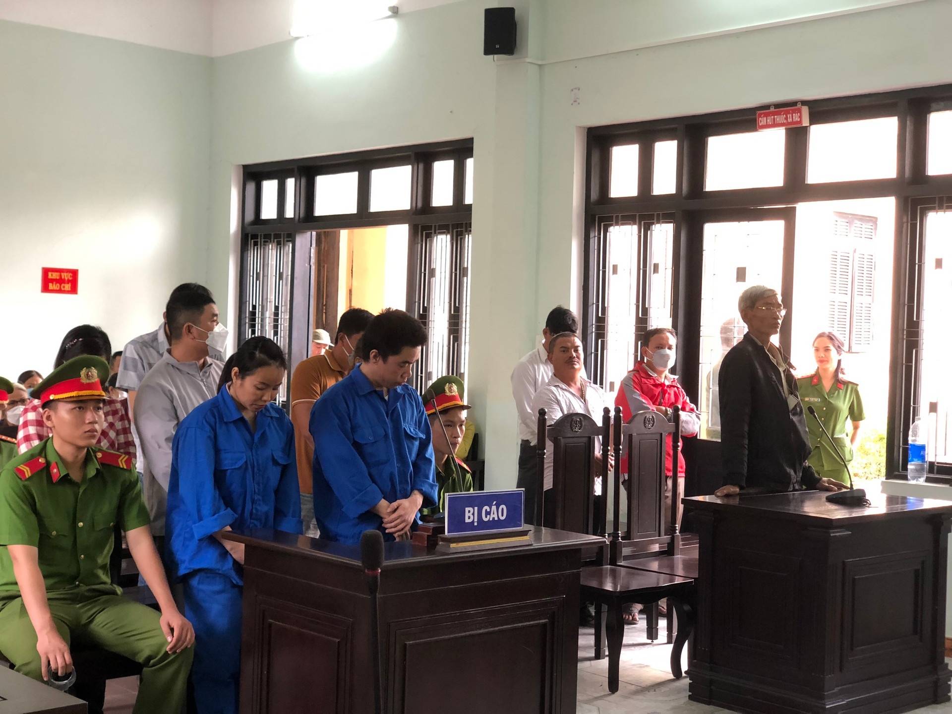 tổ chức đánh bạc ảnh 1 to chuc danh bac anh 1