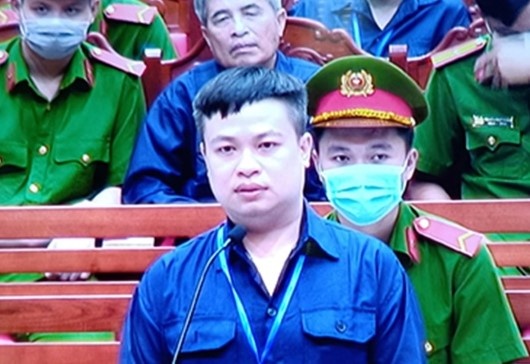 Con trai trum xang lau de nghi tra lai 2 so do hinh anh