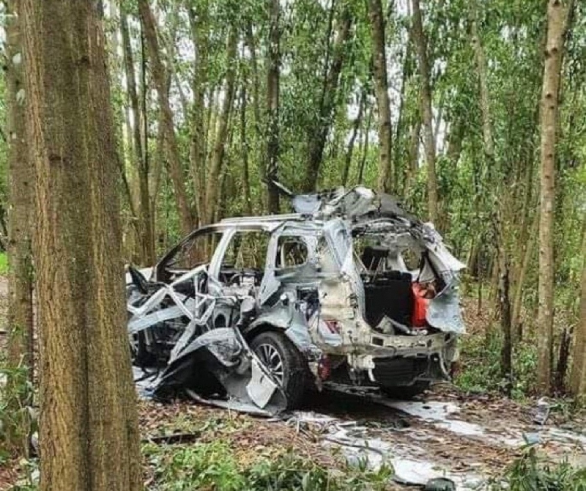 chay xe tai rung tram anh 1