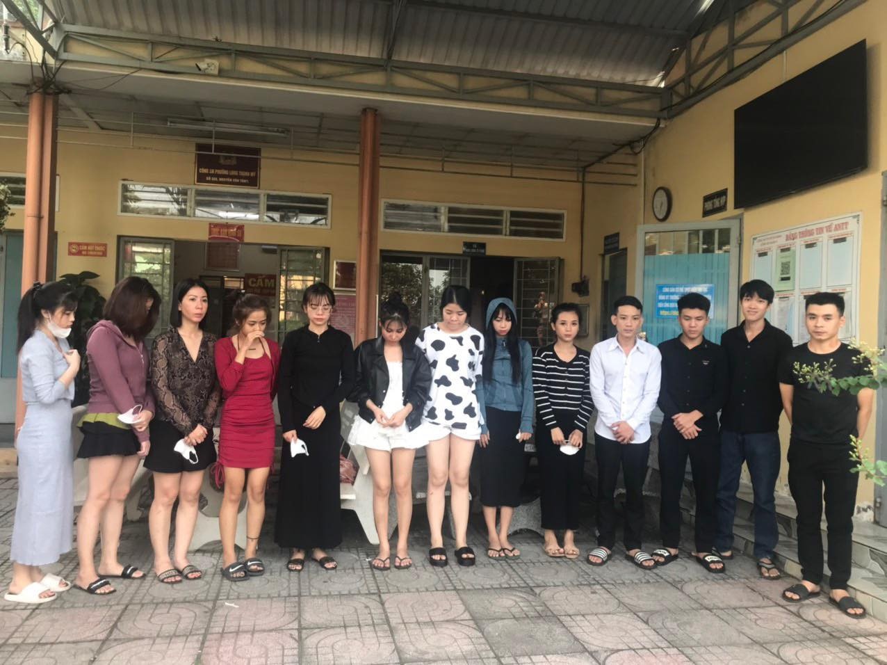 quán karaoke ảnh 1 quan karaoke anh 1