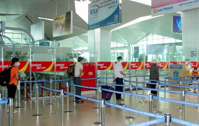 Nhieu giam doc doanh nghiep o Nghe An bi tam hoan xuat canh hinh anh