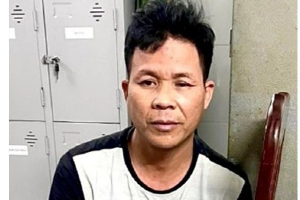 Bat giu nguoi dan ong trom dien thoai tai Benh vien Xanh Pon hinh anh