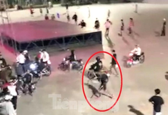 Mang hung khi gay nao loan khu trung tam hoi nghi o Binh Duong hinh anh