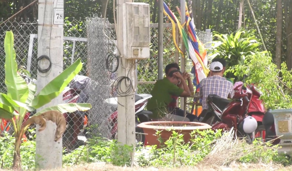 Co gai 27 tuoi tu vong nghi do tu tiem chat lam dep hinh anh