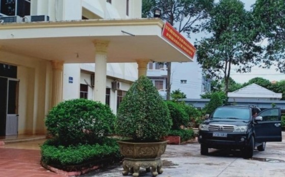 Kham xet noi lam viec cua Pho chanh an TAND tinh Bac Lieu nhan hoi lo hinh anh