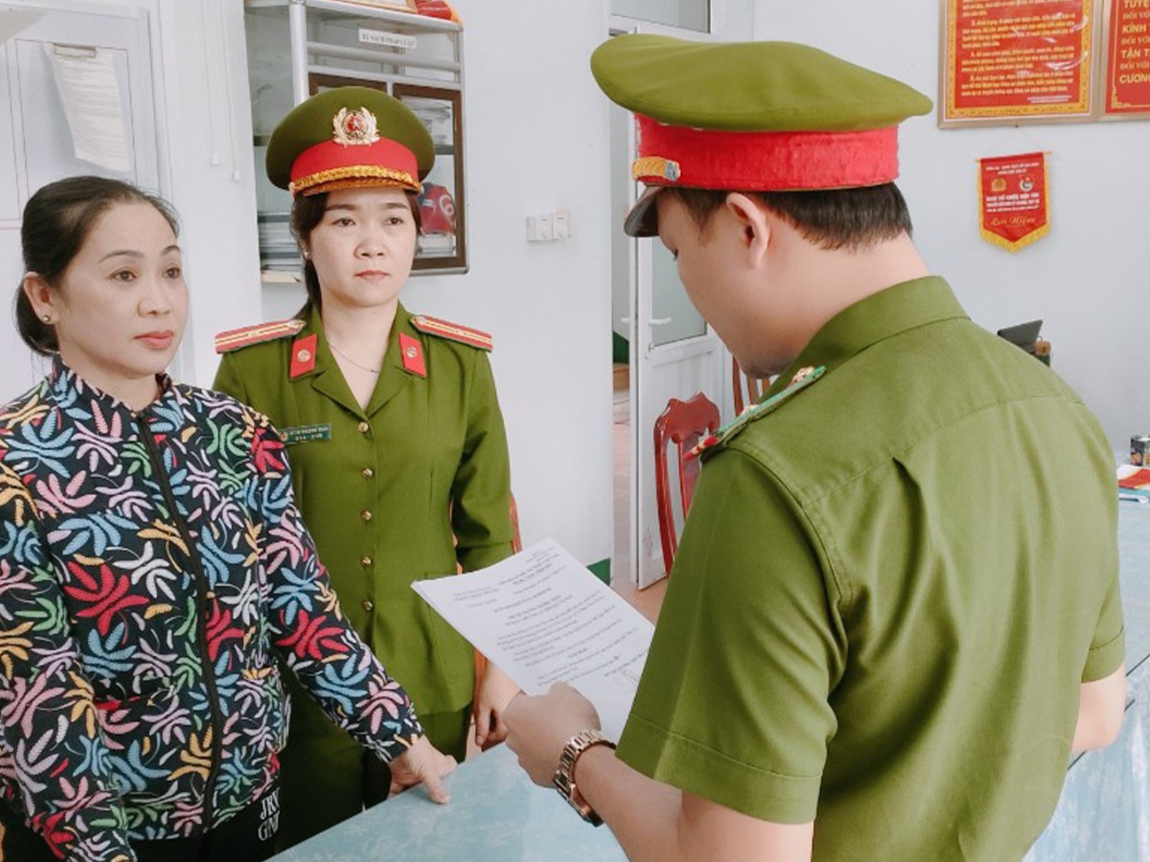 chiem doat 4 ty dong anh 1