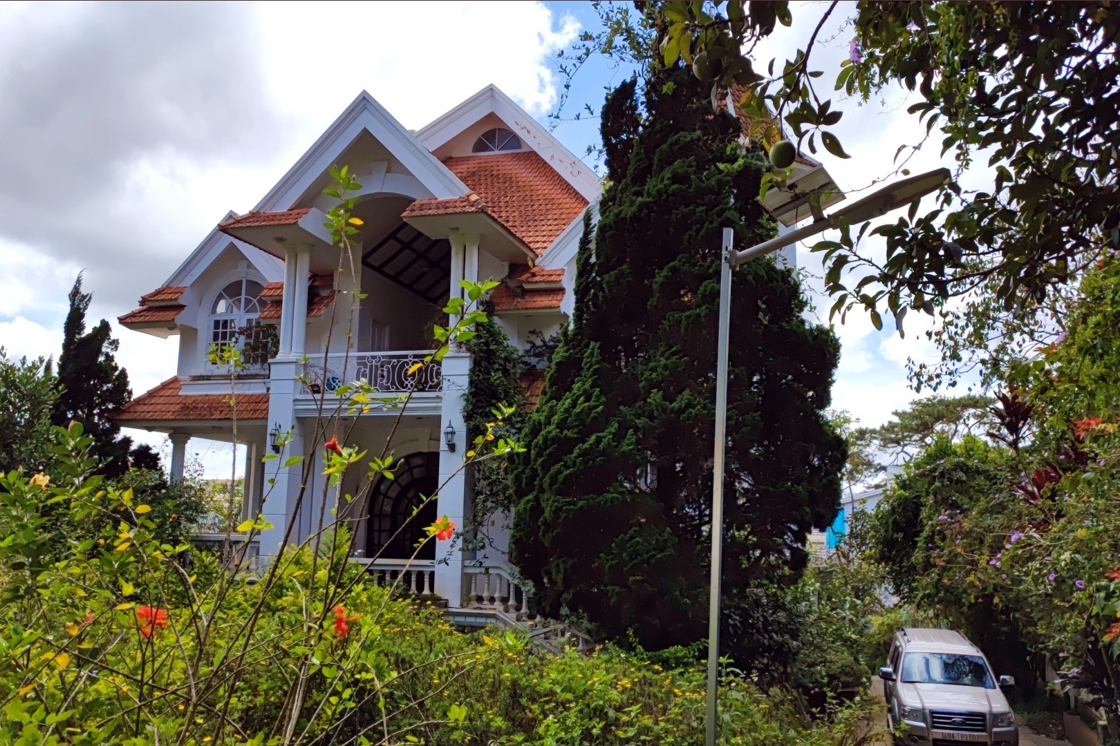cán bộ ở Đà Lạt ảnh 2 can bo o Da Lat anh 2