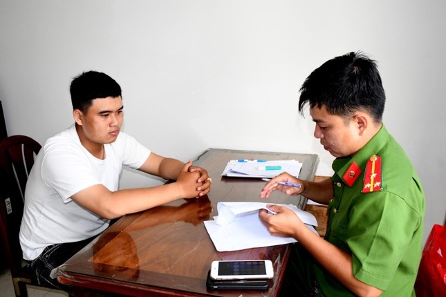 Hai nguoi tu Hai Duong vao Tra Vinh cho vay lai nang hinh anh