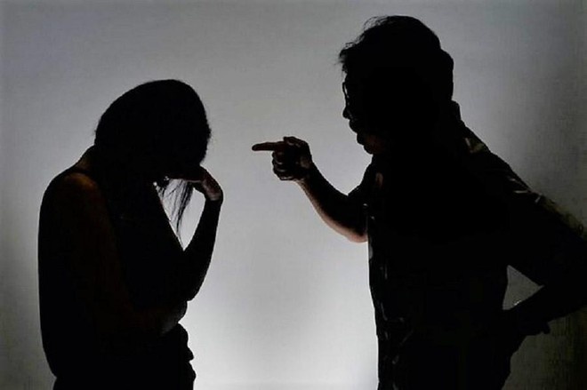 Dieu tra nguyen nhan nguoi phu nu tu vong sau khi xich mich voi chong hinh anh