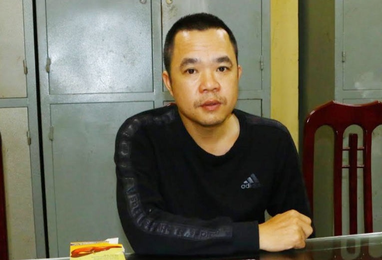 Giau 1.000 vien ma tuy trong hop thuoc bo gan hinh anh