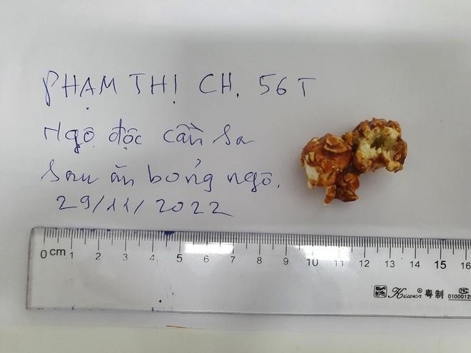Bong ngo 'tam' can sa khien nguoi phu nu ngo doc duoc mua qua mang hinh anh