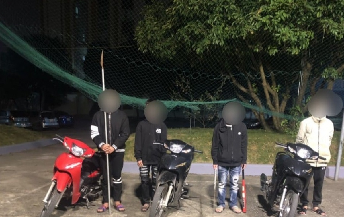 thanh nien hon chien anh 1