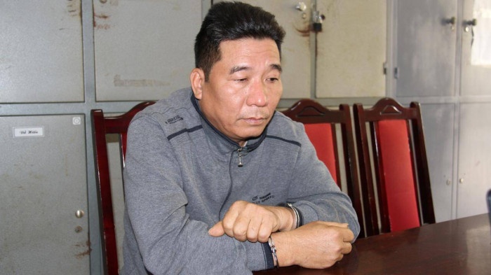 Nghi pham bi bat sau 30 nam tron truy na voi nhieu vo boc hinh anh