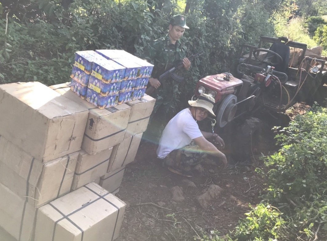 Tam giam nghi pham tang tru 420 kg phao lau hinh anh