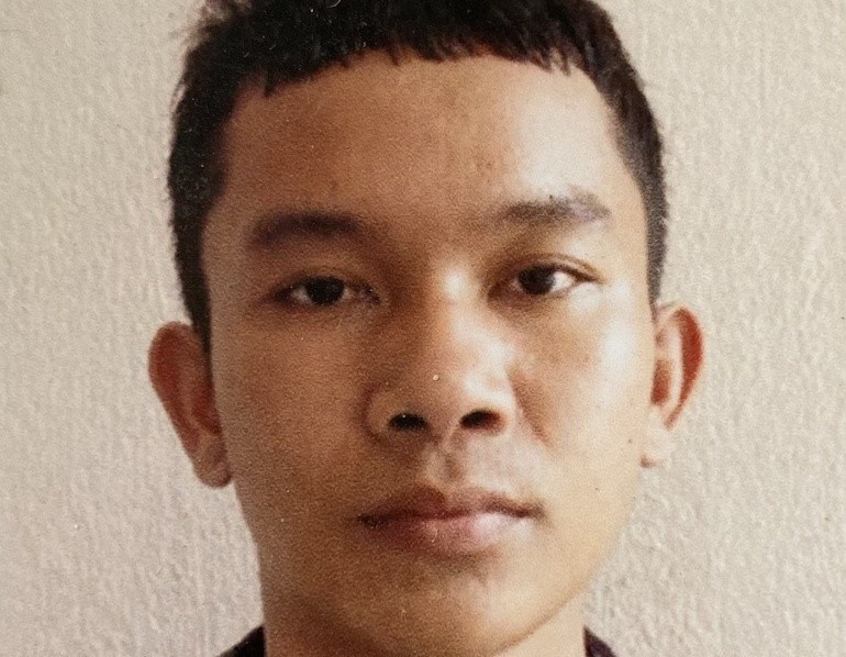 Di hoi vo, thanh nien cuom luon boc tien nha co gai hinh anh