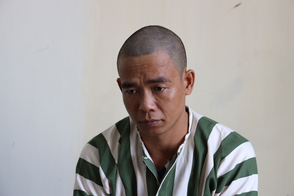 Mang dao den tim vo cu khong gap, dam tu vong anh vo hinh anh