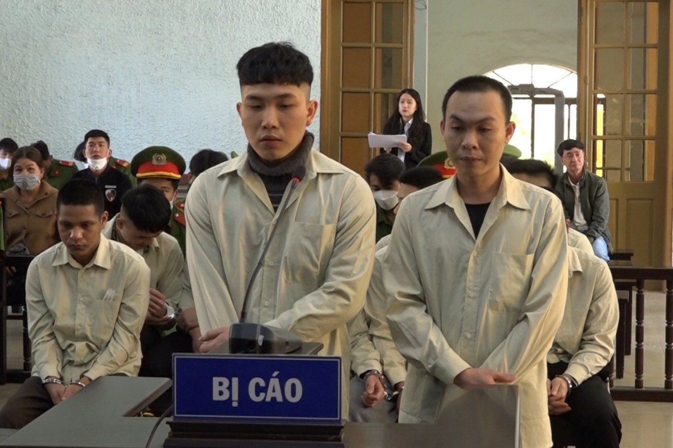 Chem nguoi de tra thu cho em ho hinh anh