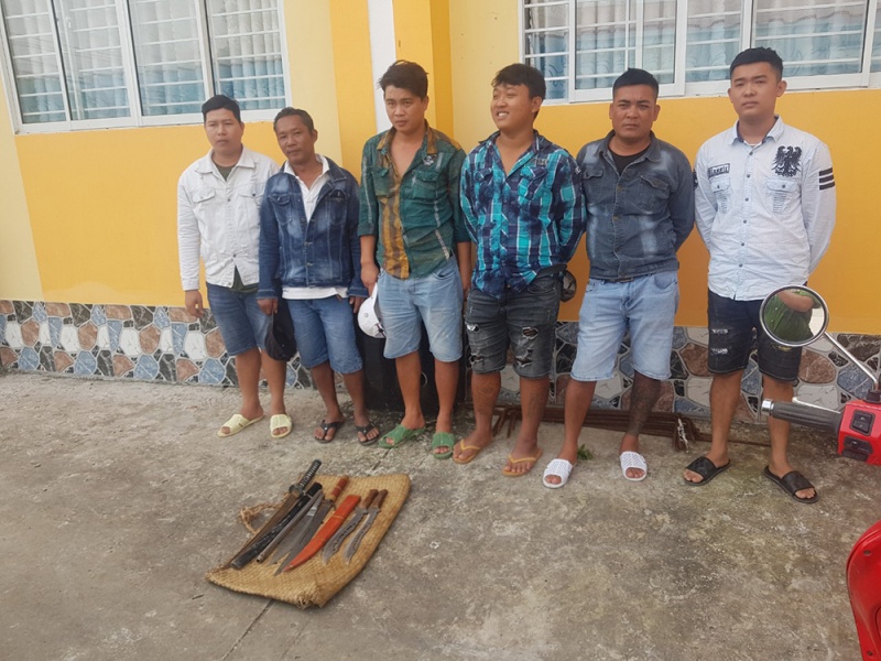 nhom hon chien anh 1