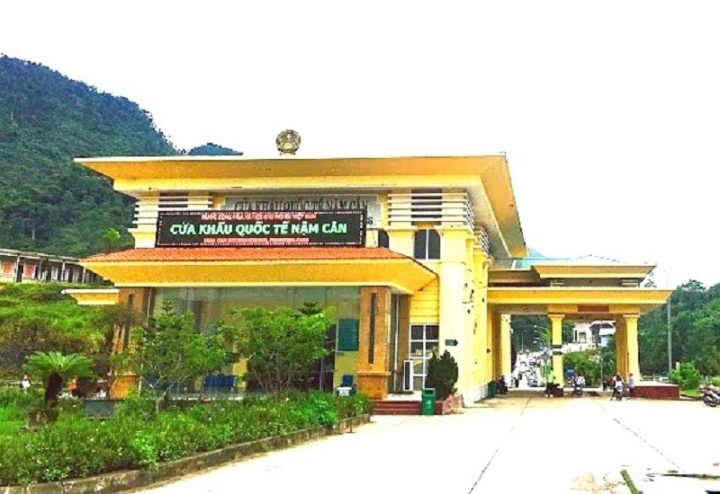 Bat tam giam 3 can bo Hai quan Nghe An de dieu tra toi nhan hoi lo hinh anh