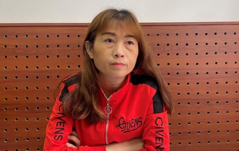 Bi lua ban ra nuoc ngoai vi tin loi du do 'viec nhe, luong cao' hinh anh