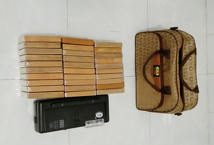 van chuyen ma tuy anh 2