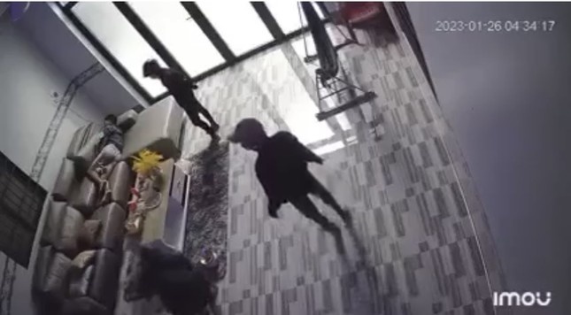 dot nhap nha dan anh 1