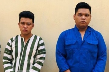 Nhac nho nhom net po xe, nam thanh nien bi chem trong thuong hinh anh