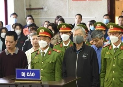 Cuu giam doc So Giao duc va Dao tao tinh Dien Bien linh an 5 nam tu hinh anh