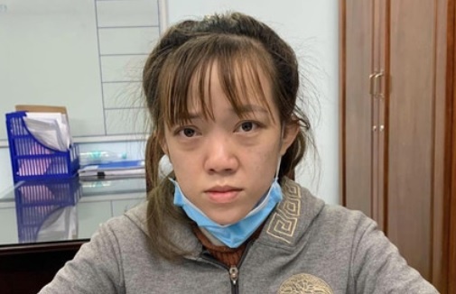 Vo mua vang roi trom 100 trieu dong cua chu tiem hinh anh