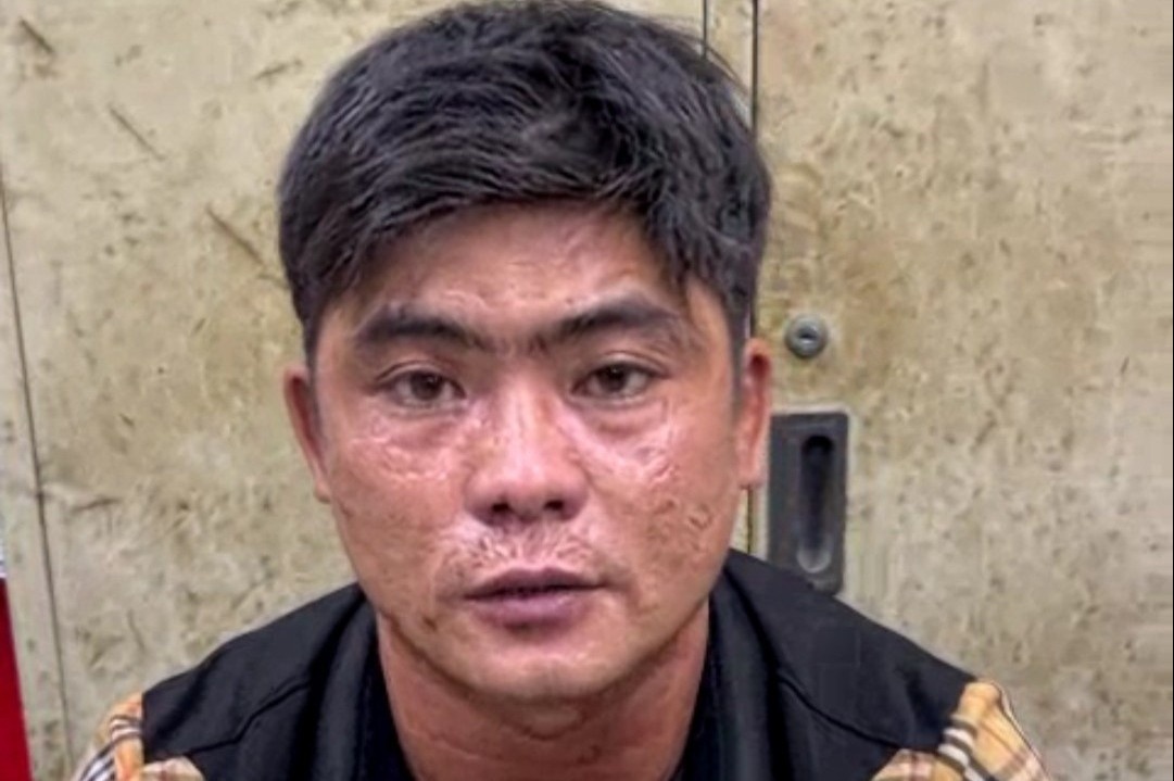 Vu nguoi phu nu giang co lay lai dien thoai: Cong an bat giu nghi pham hinh anh