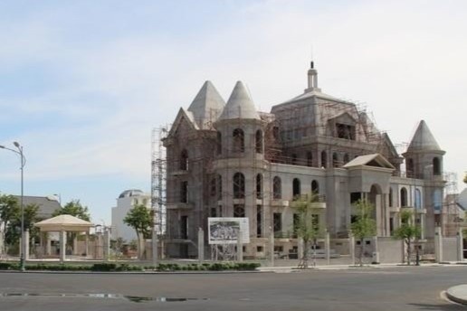 Yeu cau cung cap thong tin tai san nhieu cuu can bo cap cao o Binh Thuan hinh anh